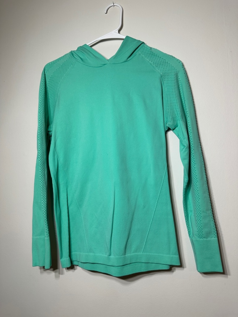 Zyia Performance Hoodie small